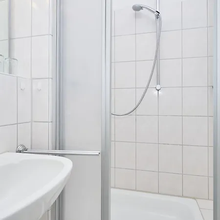 647, Seepark Apartment