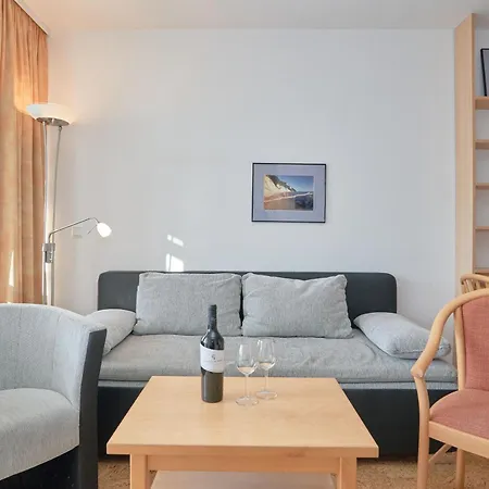 647, Seepark Apartment *