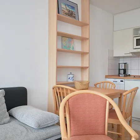 647, Seepark Apartment *
